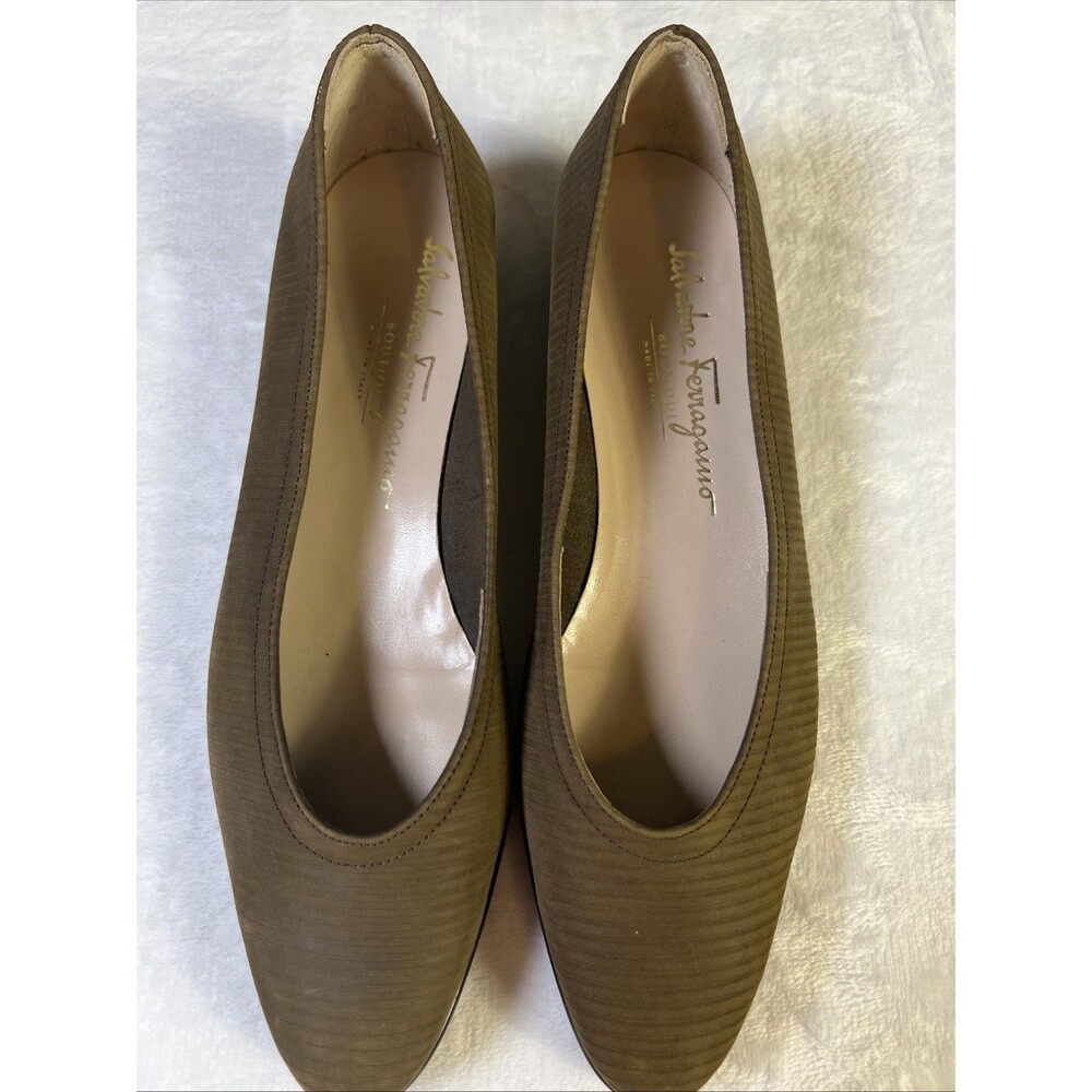 Salvatore Ferragamo Boutique Slip-On Dress Shoes Almond Toe Brown Size 8 Italy
